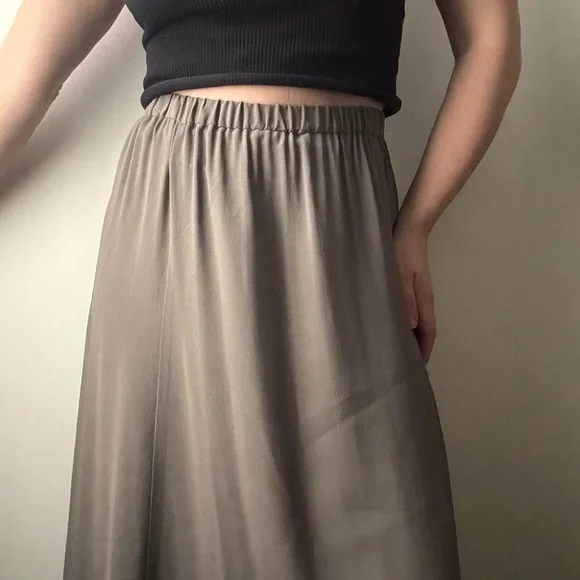 Eileen Fisher grey silk midi skirt - Picture 5 of 8